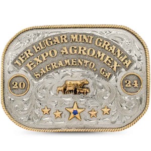 A custom belt buckle trophy for 1er Lugar Mini Granja Expo Agromex Sacramento, California featuring a livestock animals figure, golden stars 